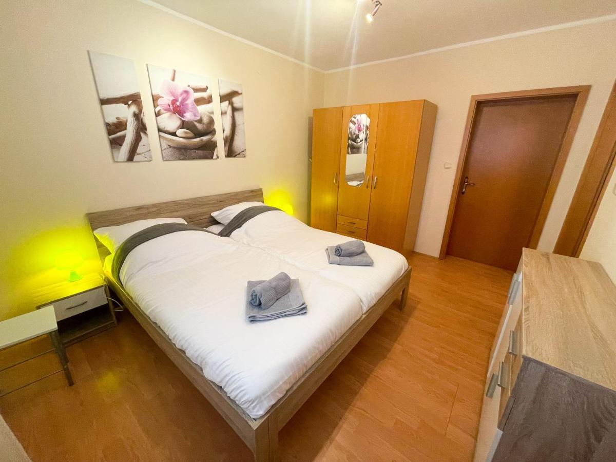 Apartments Sams Novi Vinodolski Eksteriør bilde