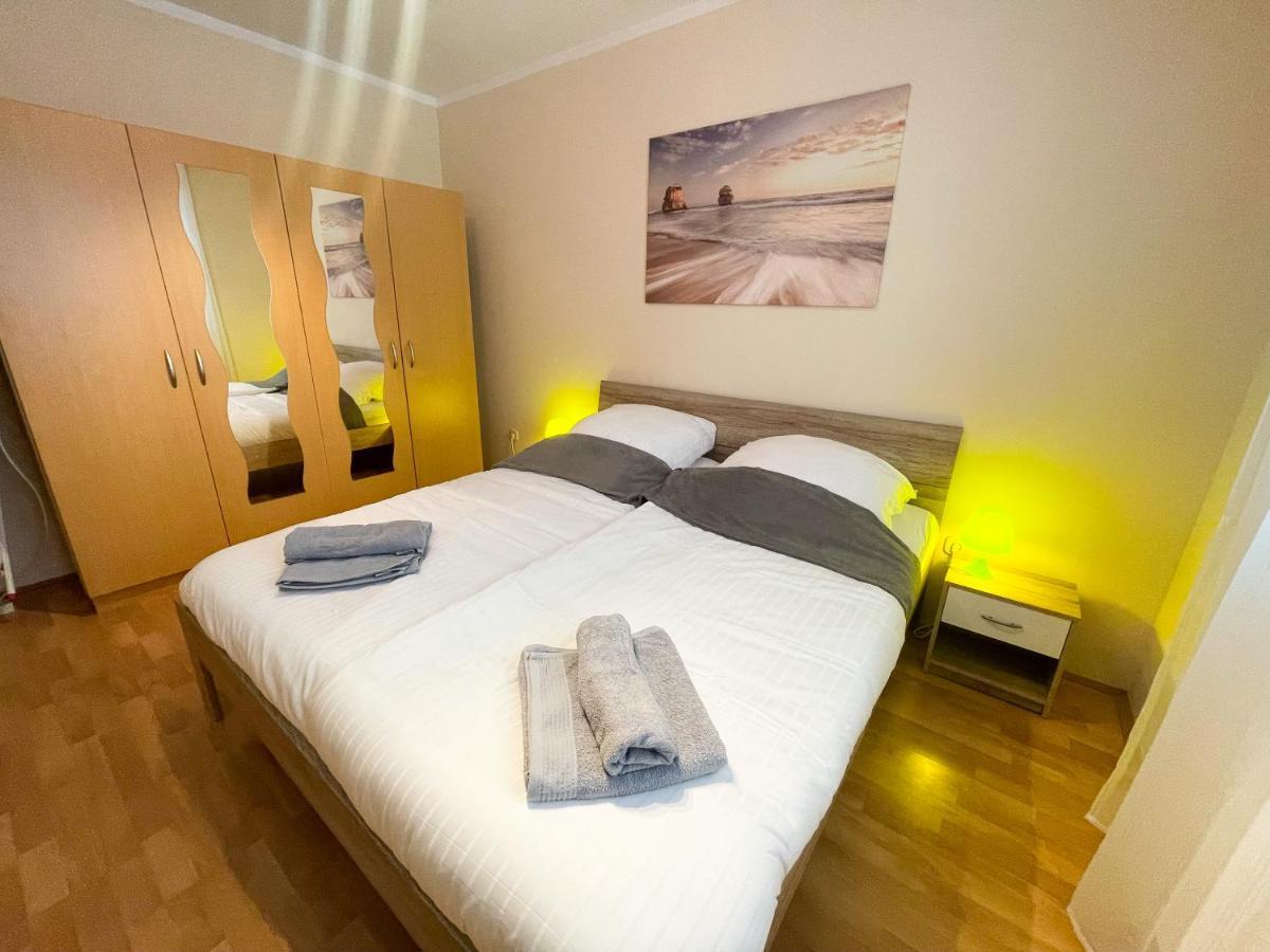 Apartments Sams Novi Vinodolski Eksteriør bilde