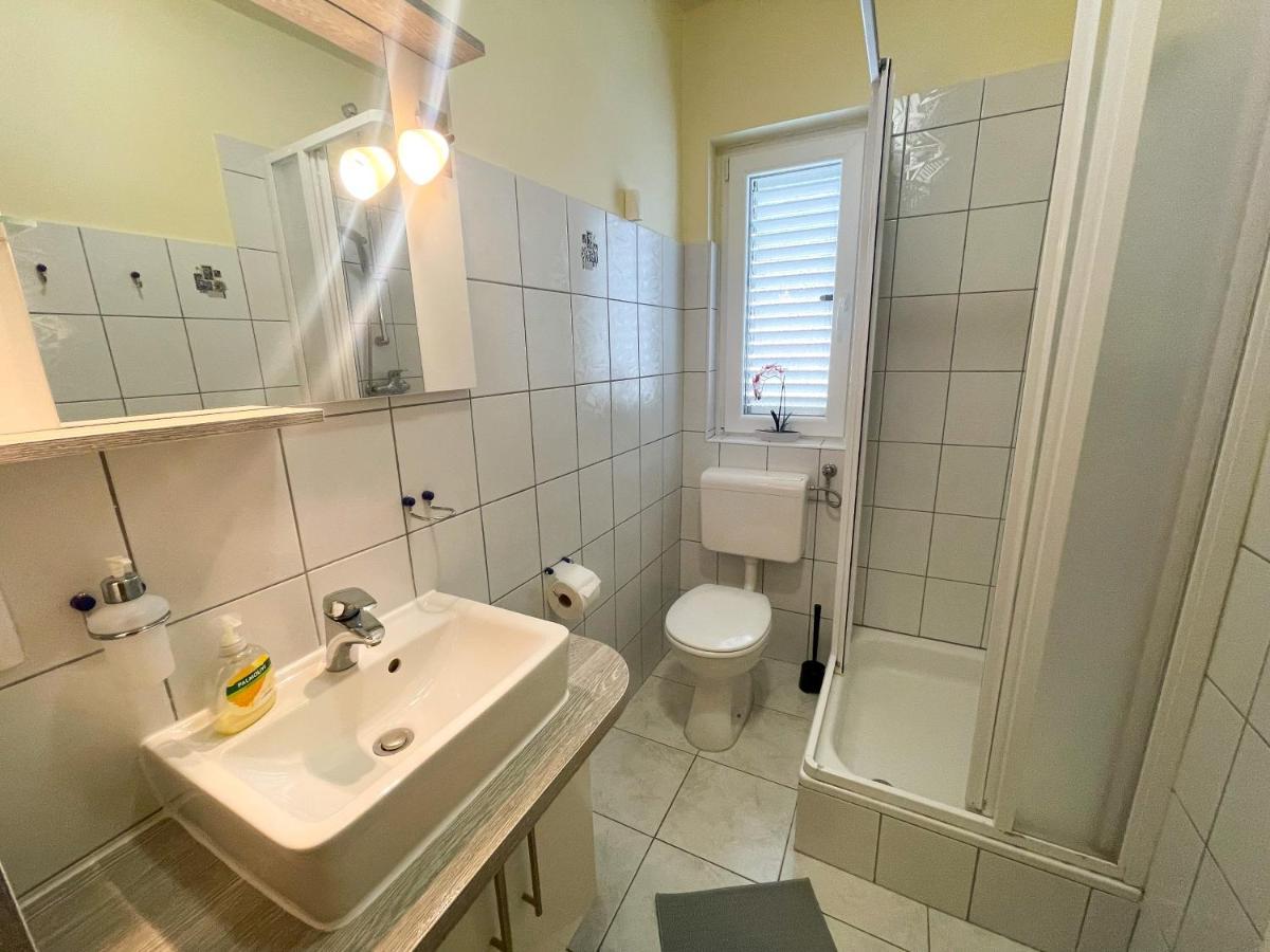 Apartments Sams Novi Vinodolski Eksteriør bilde